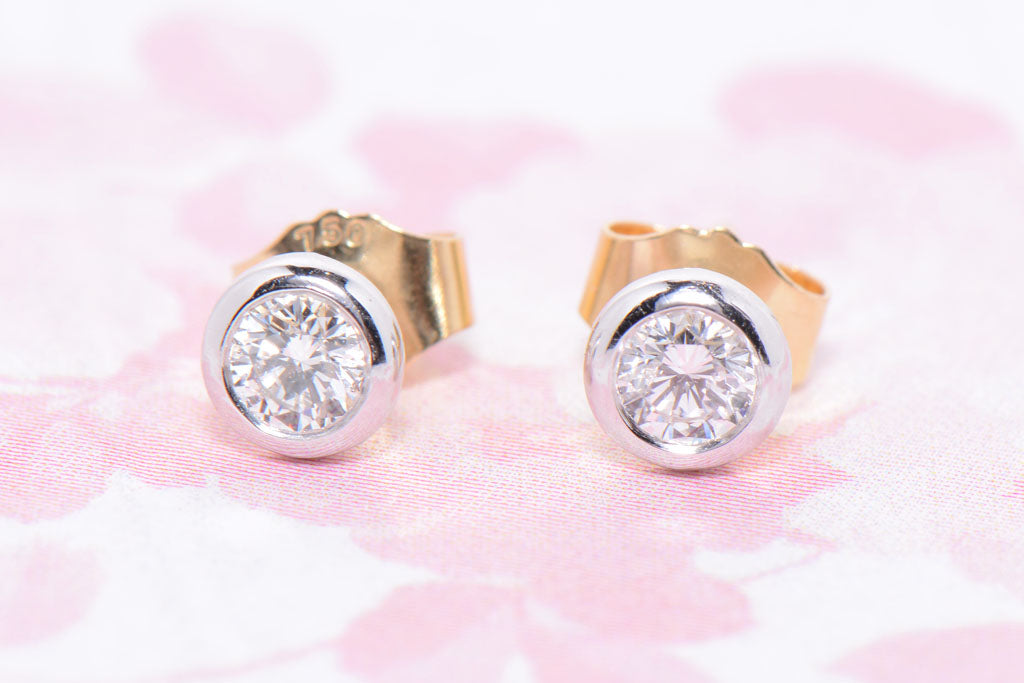 Vintage Diamond stud earrings