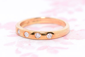 18ct Yellow Gold and Diamond band