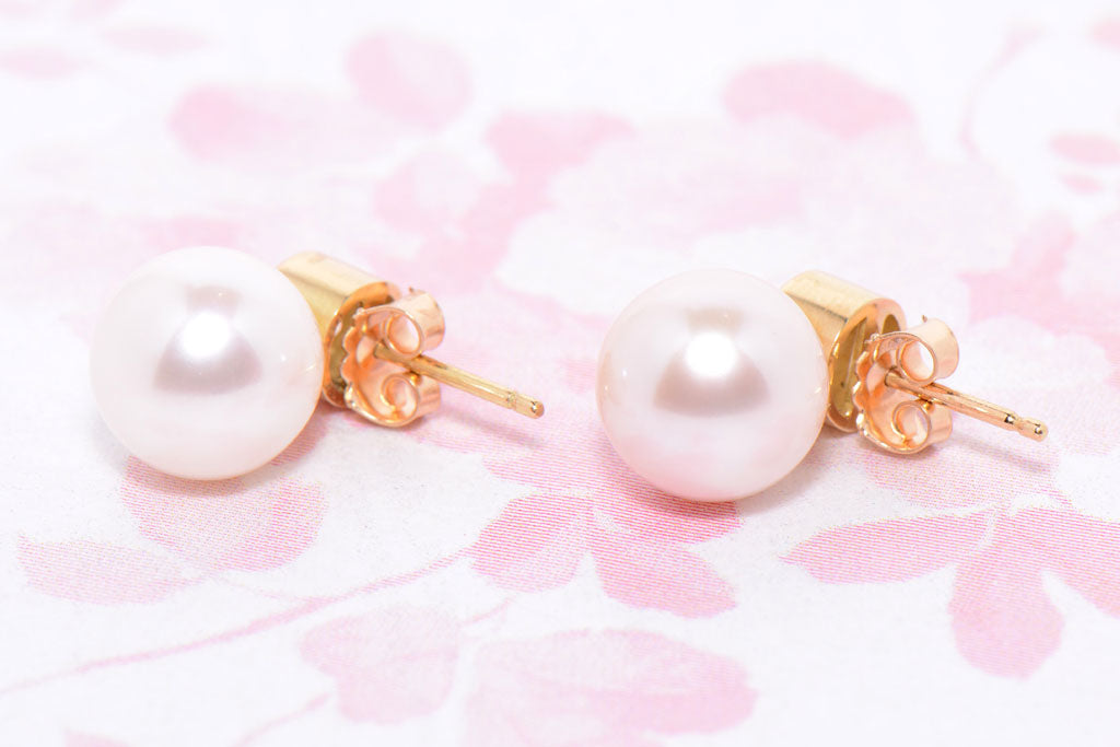 Beautiful Pearl and Diamond drop earrings