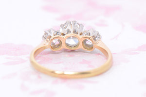 Round Brilliant Cut Diamond Trilogy Ring