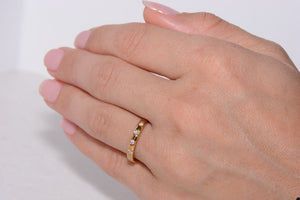 18ct Yellow Gold and Diamond band