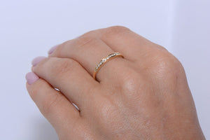 18ct Yellow Gold and Diamond band