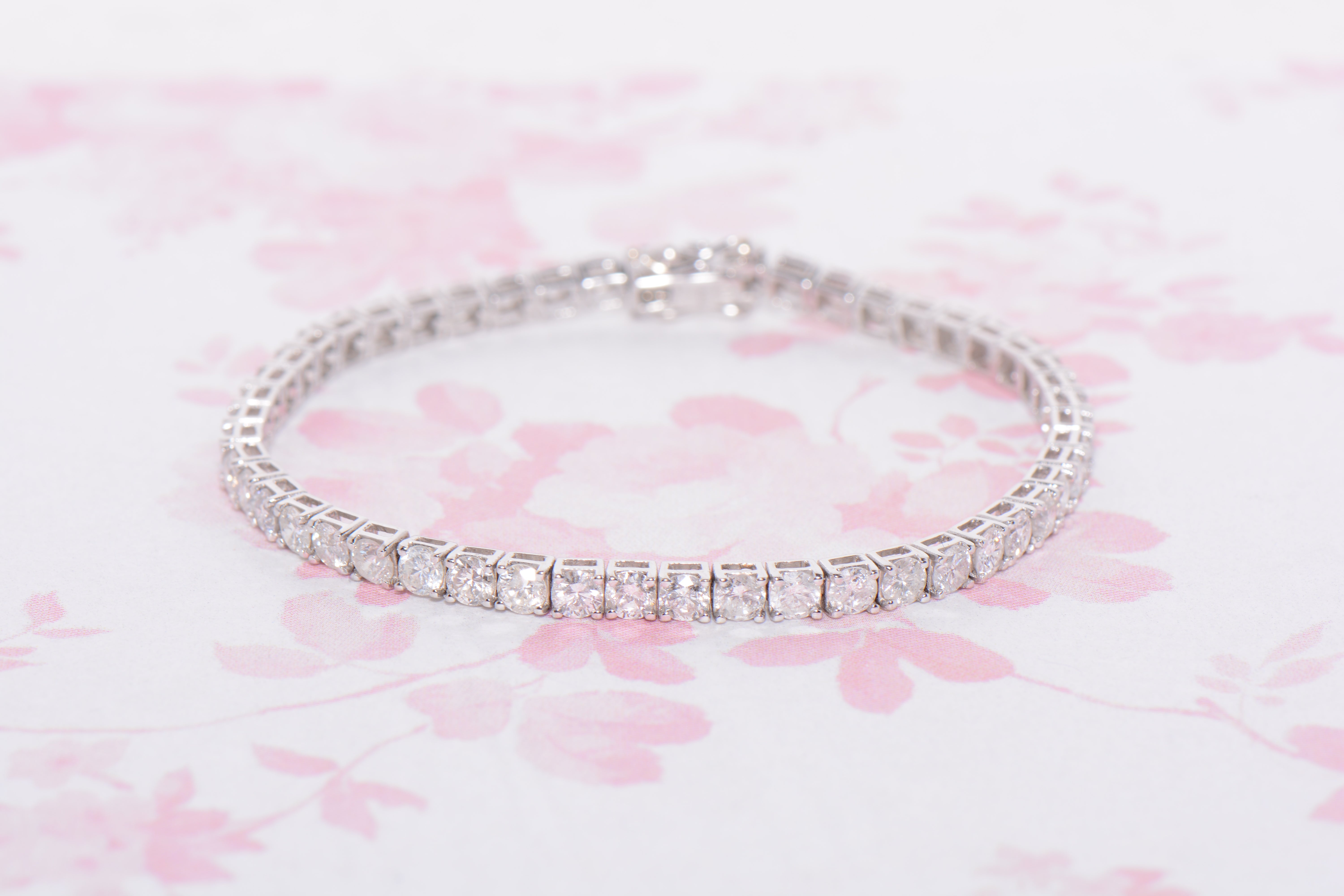 18ct White Gold and Diamond Line Bracelet