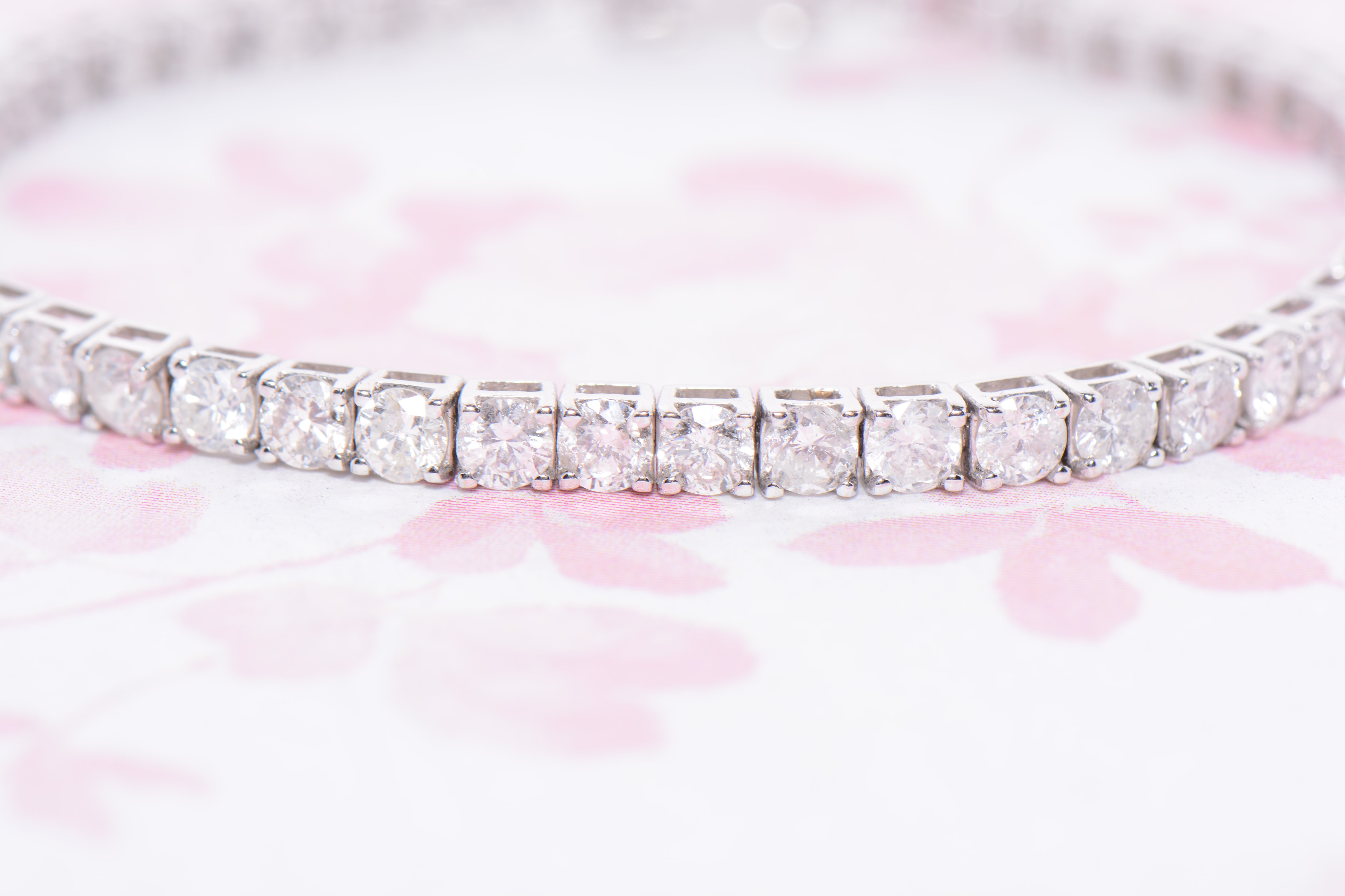 18ct White Gold and Diamond Line Bracelet