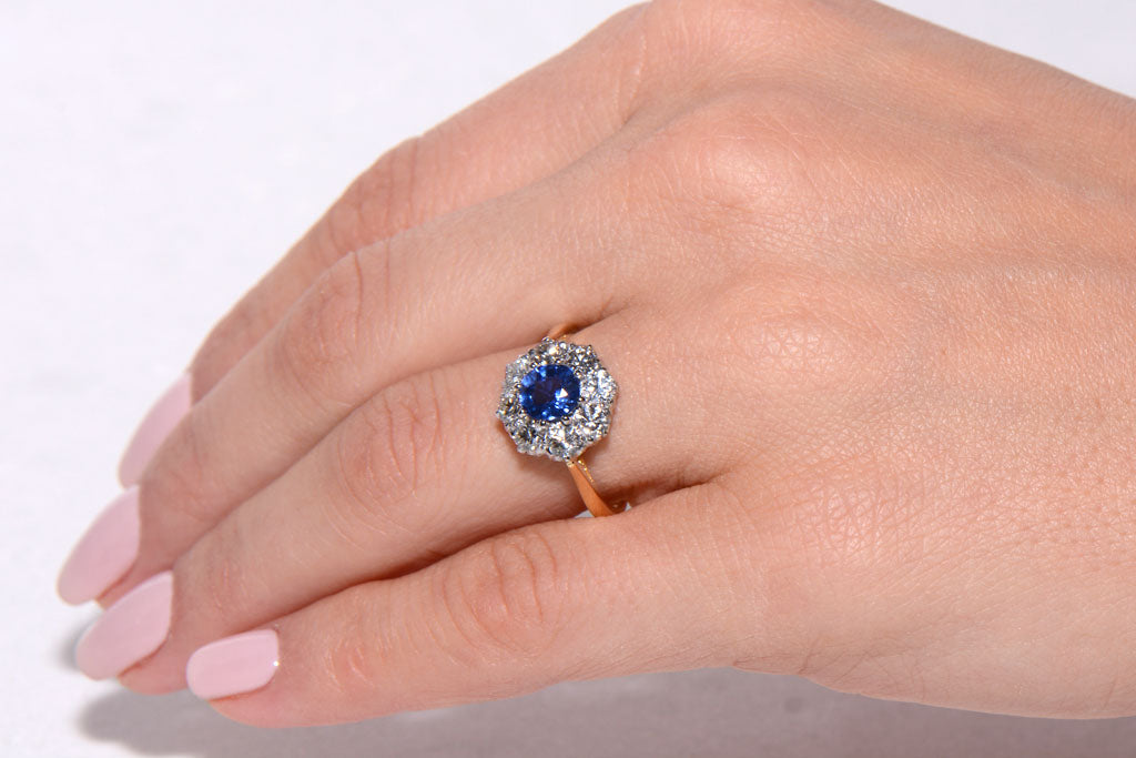 Late Twentieth Century Sapphire & Diamond cluster ring