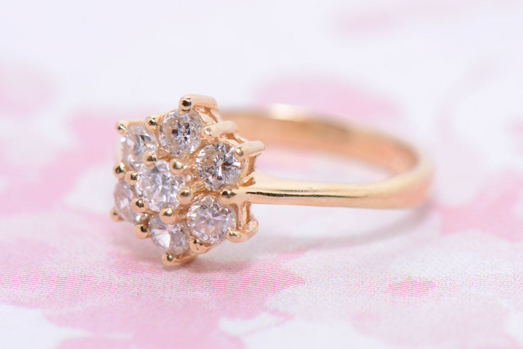 Pretty 0.63 Carat Diamond daisy cluster ring