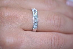 Vari-cut Diamond band ring